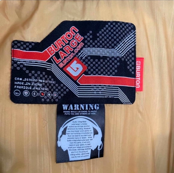 *BURTON* Women's Snow Jacket with Blue Tooth Speakers 🔊 ❄️ - Picture 8 of 17